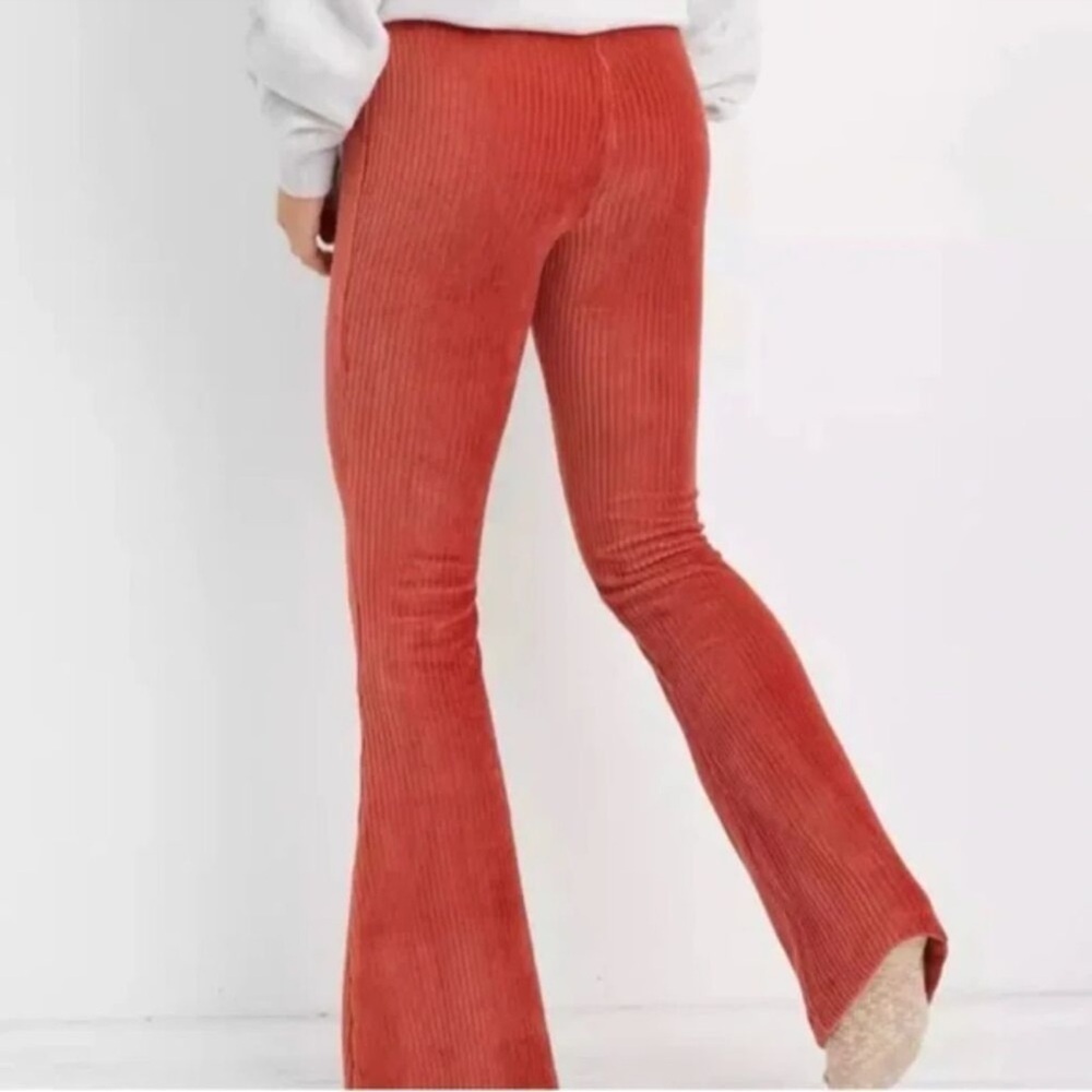 Aerie Groove-On Velour High
Waisted Flare Pant - Color Rust Belt - Picture 2 of 7